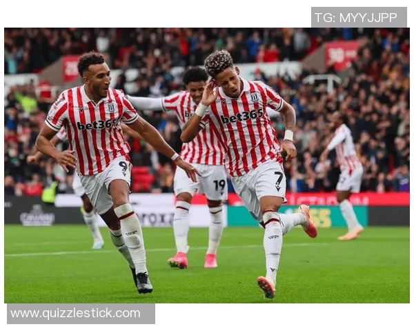 斯托克港与西汉的激烈对决揭示英超新赛季的精彩与悬念